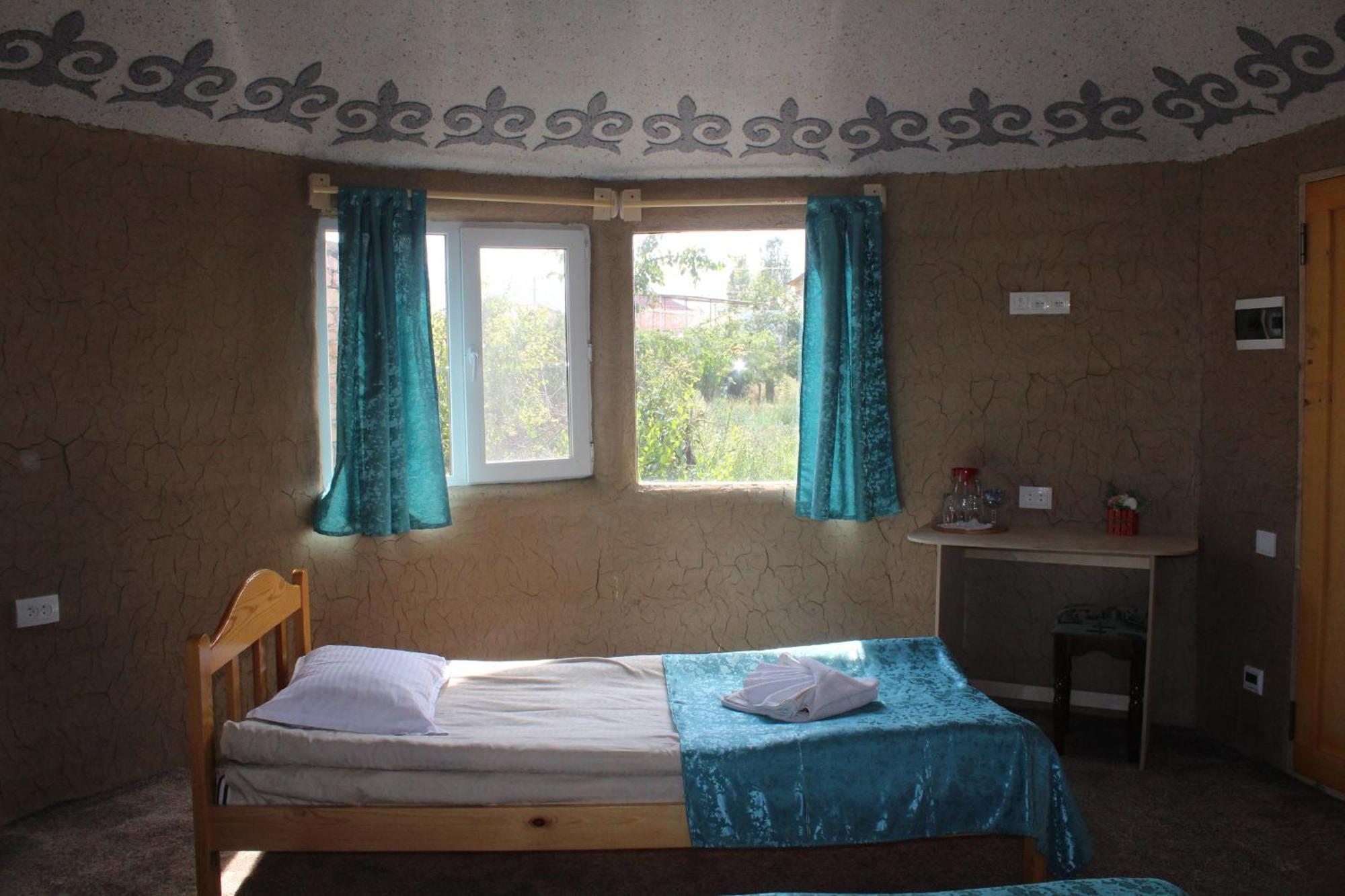 Guest House Emily Bokonbayevo Dış mekan fotoğraf